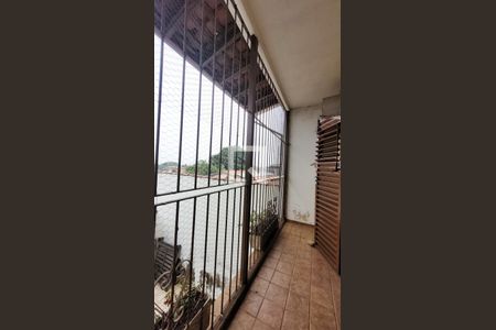 Casa à venda com 190m², 5 quartos e 3 vagas Casa à venda com 190m², 5 quartos e 3 vagasVaranda da Suite