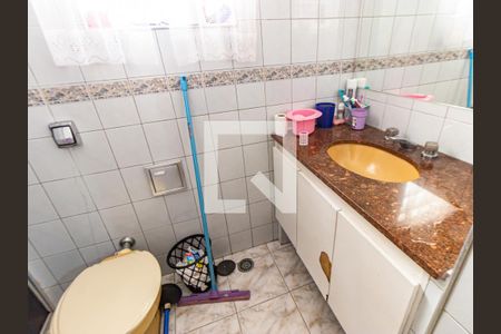 Casa à venda com 200m², 5 quartos e 3 vagasBanheiro da Suíte