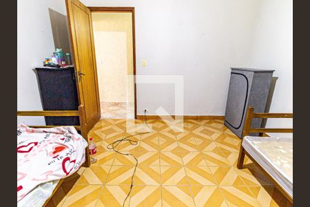 Casa à venda com 200m², 5 quartos e 3 vagasQuarto 2