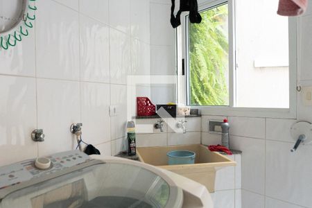 Casa à venda com 212m², 3 quartos e 4 vagas Casa à venda com 212m², 3 quartos e 4 vagasÁrea de Serviço