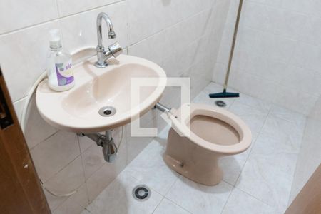Casa à venda com 212m², 3 quartos e 4 vagas Casa à venda com 212m², 3 quartos e 4 vagasBanheiro de Serviço