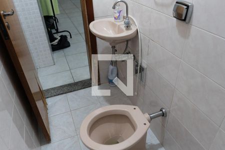 Casa à venda com 212m², 3 quartos e 4 vagas Casa à venda com 212m², 3 quartos e 4 vagasBanheiro de Serviço