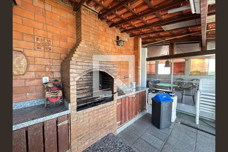 Apartamento à venda com 140m², 3 quartos e 2 vagasChurrasqueira