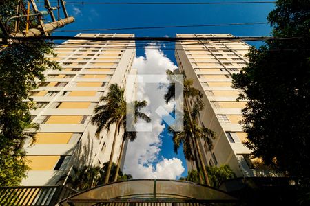 Apartamento à venda com 69m², 3 quartos e 1 vaga Apartamento à venda com 69m², 3 quartos e 1 vagaFachada