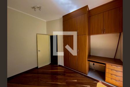Casa à venda com 235m², 3 quartos e 4 vagas Casa à venda com 235m², 3 quartos e 4 vagasSuíte 1