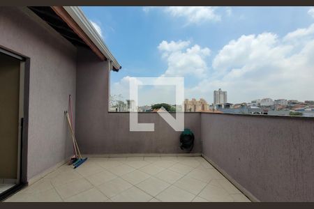 Casa à venda com 240m², 3 quartos e 3 vagas Casa à venda com 240m², 3 quartos e 3 vagasArea externa