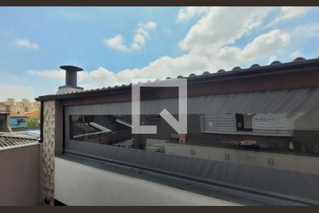 Casa à venda com 240m², 3 quartos e 3 vagas Casa à venda com 240m², 3 quartos e 3 vagasVista