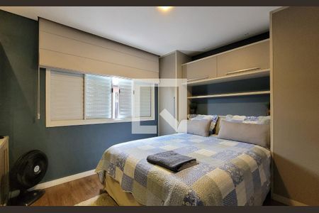 Casa à venda com 240m², 3 quartos e 3 vagas Casa à venda com 240m², 3 quartos e 3 vagasSuíte