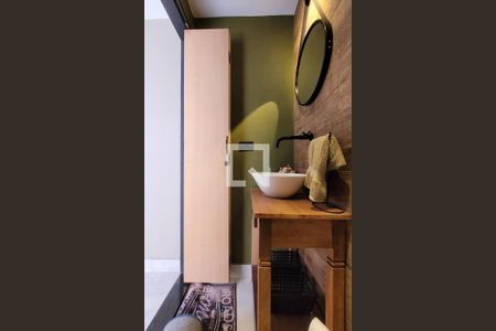 Casa à venda com 240m², 3 quartos e 3 vagas Casa à venda com 240m², 3 quartos e 3 vagasLavabo