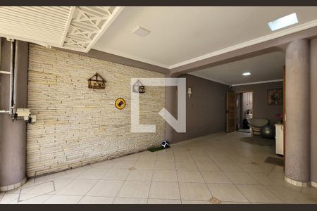 Casa à venda com 240m², 3 quartos e 3 vagas Casa à venda com 240m², 3 quartos e 3 vagasGaragem