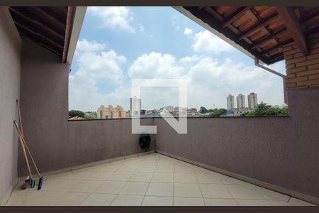 Casa à venda com 240m², 3 quartos e 3 vagas Casa à venda com 240m², 3 quartos e 3 vagasArea externa