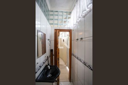 Casa à venda com 260m², 2 quartos e 2 vagasBanheiro 2