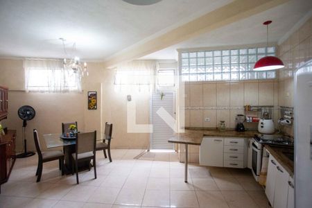 Casa à venda com 260m², 2 quartos e 2 vagasCozinha