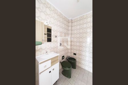 Apartamento à venda com 60m², 3 quartos e sem vaga Apartamento à venda com 60m², 3 quartos e sem vagaBanheiro da Suíte