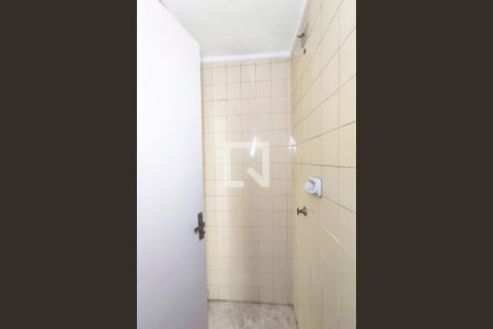 Apartamento à venda com 60m², 3 quartos e sem vaga Apartamento à venda com 60m², 3 quartos e sem vagaBanheiro de Serviço