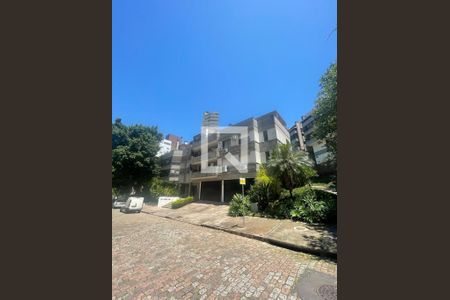 Apartamento à venda com 287m², 3 quartos e 2 vagas Apartamento à venda com 287m², 3 quartos e 2 vagasVista da Rua