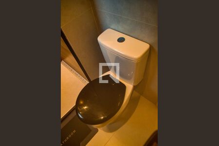 Apartamento à venda com 112m², 3 quartos e 2 vagas Apartamento à venda com 112m², 3 quartos e 2 vagasBanheiro Suíte Master