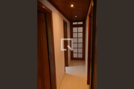 Apartamento à venda com 102m², 3 quartos e 1 vagaCorredor