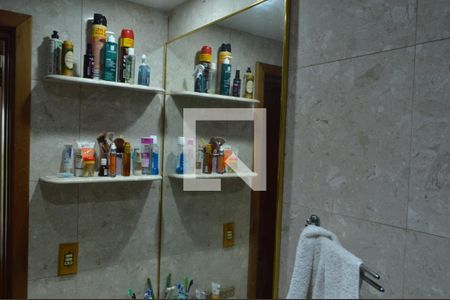 Apartamento à venda com 102m², 3 quartos e 1 vagaBanheiro da Suíte