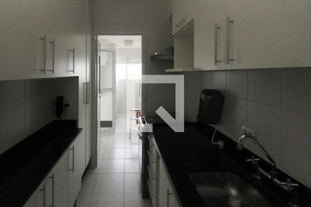 Apartamento para alugar com 77m², 2 quartos e 2 vagas Apartamento para alugar com 77m², 2 quartos e 2 vagasCozinha