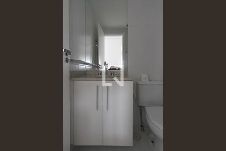 Apartamento para alugar com 77m², 2 quartos e 2 vagas Apartamento para alugar com 77m², 2 quartos e 2 vagasBanheiro