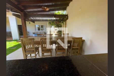 Casa de condomínio à venda com 330m², 3 quartos e 4 vagasVaranda