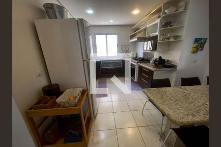 Casa de condomínio à venda com 330m², 3 quartos e 4 vagasCozinha