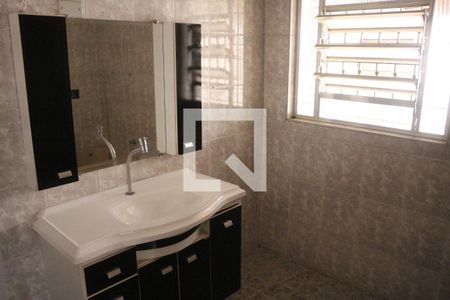 Casa à venda com 124m², 3 quartos e 2 vagasBanheiro 1