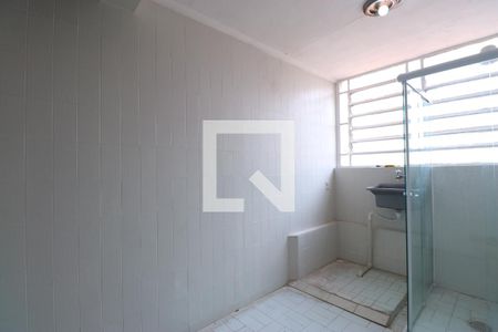 Casa à venda com 220m², 3 quartos e 1 vagaBanheiro 1