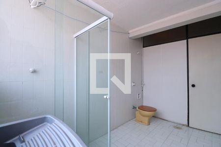 Casa à venda com 220m², 3 quartos e 1 vagaBanheiro 1