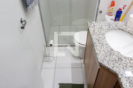 Apartamento à venda com 70m², 3 quartos e 2 vagas Apartamento à venda com 70m², 3 quartos e 2 vagasBANHEIRO SOCIAL