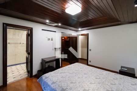 Casa à venda com 2342m², 4 quartos e 9 vagas Casa à venda com 2342m², 4 quartos e 9 vagasSuíte 1