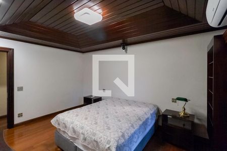 Casa à venda com 2342m², 4 quartos e 9 vagas Casa à venda com 2342m², 4 quartos e 9 vagasSuíte 1