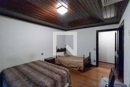 Casa à venda com 2342m², 4 quartos e 9 vagas Casa à venda com 2342m², 4 quartos e 9 vagasSuíte 3