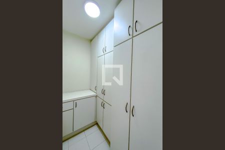 Apartamento à venda com 82m², 3 quartos e 2 vagasQuarto de Serviço