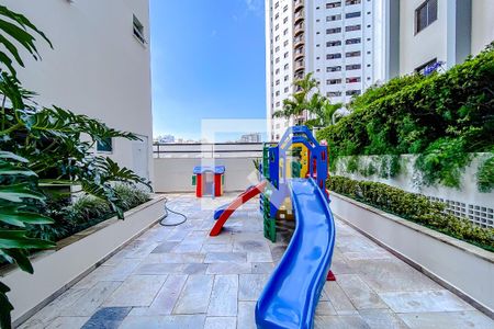 Apartamento à venda com 82m², 3 quartos e 2 vagasÁrea comum - Playground
