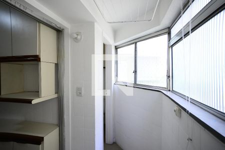 Apartamento à venda com 64m², 1 quarto e 1 vagaÁrea de Serviço