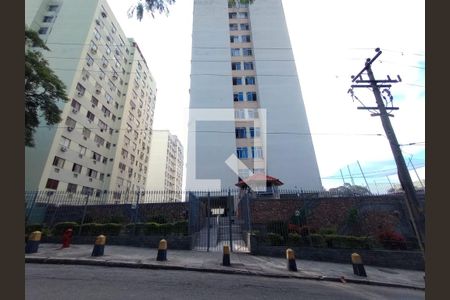 Apartamento à venda com 65m², 3 quartos e 2 vagas Apartamento à venda com 65m², 3 quartos e 2 vagasFachada