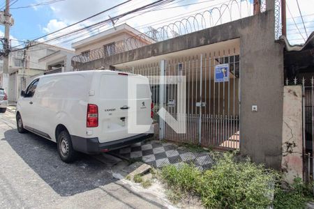 Casa à venda com 150m², 3 quartos e sem vaga Casa à venda com 150m², 3 quartos e sem vagaFachada