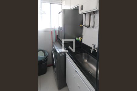 Apartamento à venda com 56m², 2 quartos e 1 vaga Apartamento à venda com 56m², 2 quartos e 1 vagaÁrea de Serviço