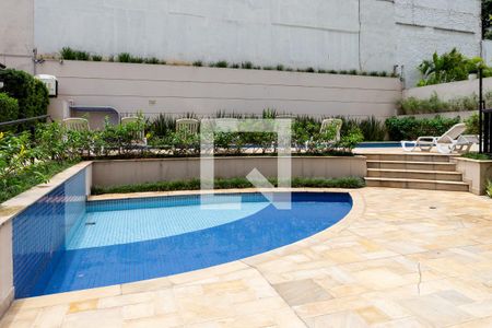 Apartamento à venda com 72m², 3 quartos e 1 vaga Apartamento à venda com 72m², 3 quartos e 1 vagaÁrea comum - Piscina
