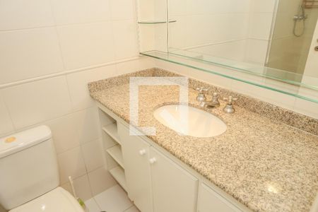 Apartamento à venda com 72m², 3 quartos e 1 vaga Apartamento à venda com 72m², 3 quartos e 1 vagaBanheiro da Suíte