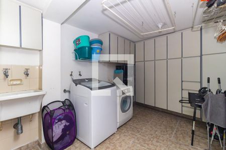 Casa à venda com 120m², 3 quartos e 1 vaga Casa à venda com 120m², 3 quartos e 1 vagaLavanderia