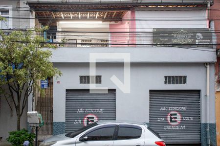 Casa à venda com 194m², 4 quartos e 1 vagaFachada