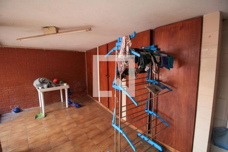 Casa à venda com 230m², 3 quartos e 2 vagas Casa à venda com 230m², 3 quartos e 2 vagasÁrea comum