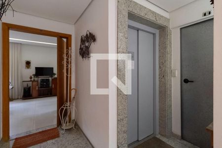 Apartamento à venda com 247m², 4 quartos e 2 vagasÁrea comum