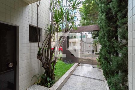 Apartamento à venda com 247m², 4 quartos e 2 vagasEntrada