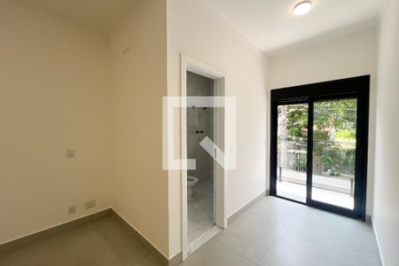 Casa à venda com 136m², 3 quartos e 2 vagas Casa à venda com 136m², 3 quartos e 2 vagasSuíte