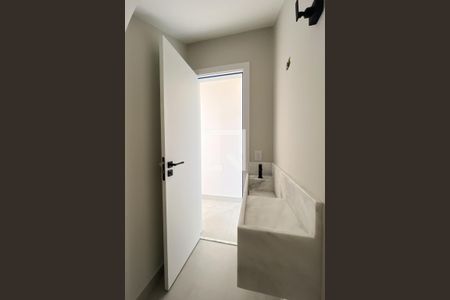 Casa à venda com 136m², 3 quartos e 2 vagas Casa à venda com 136m², 3 quartos e 2 vagasLavabo