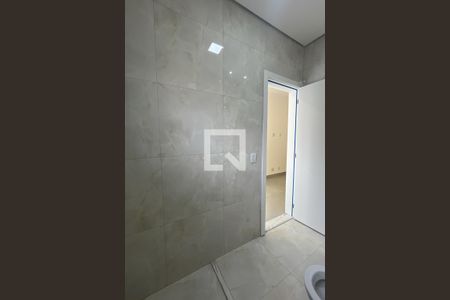 Casa à venda com 136m², 3 quartos e 2 vagas Casa à venda com 136m², 3 quartos e 2 vagasBanheiro da Suíte